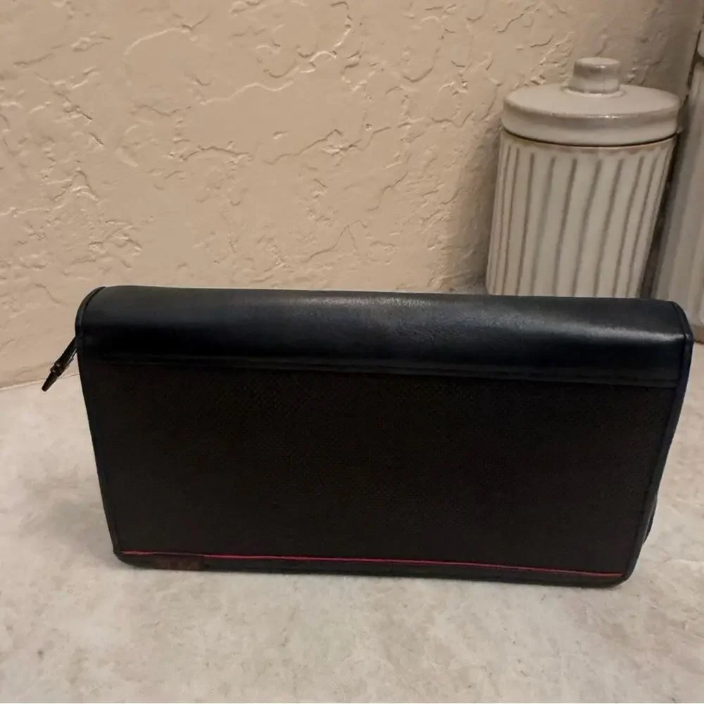 Tumi Alpha ziparound wallet